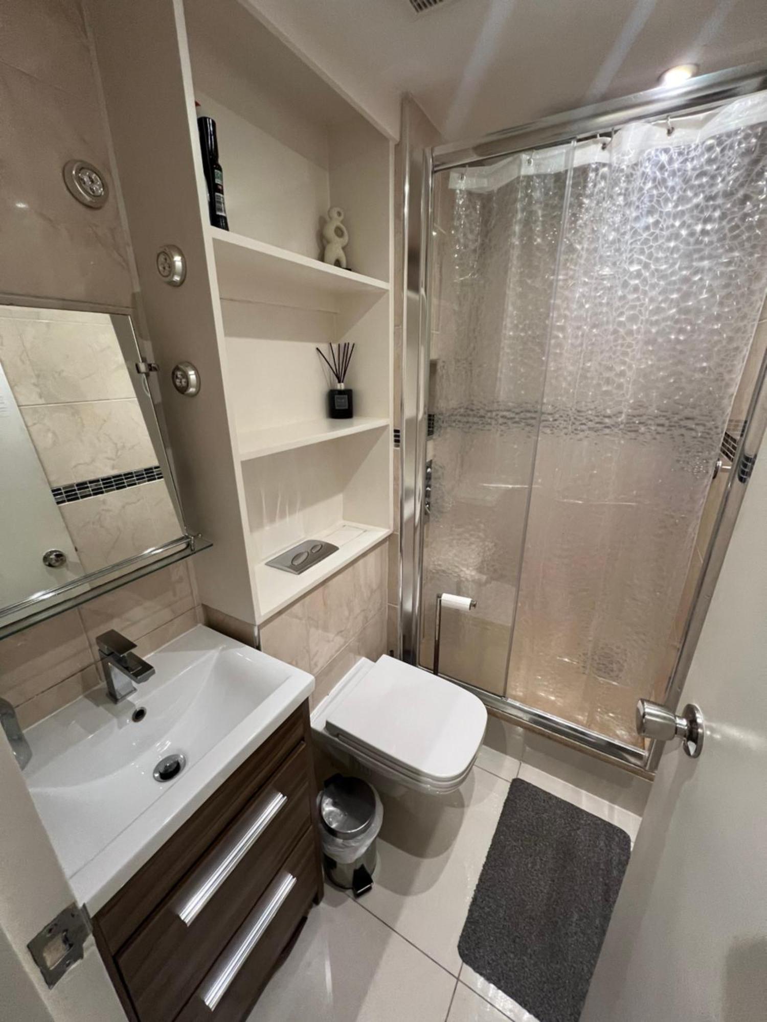 Lovely Chelsea Entire Apartment London City Exteriör bild